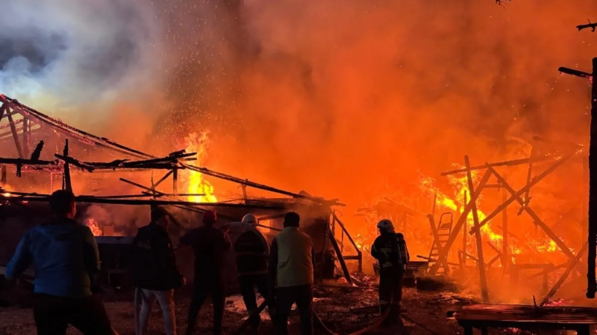 Yer Bolu: Her şey küle döndü! Ev, samanlık, odunluk, depo…