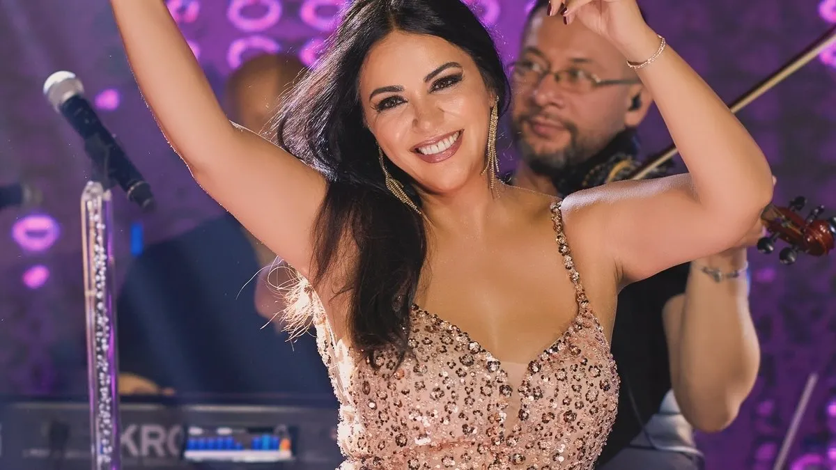 Şarkıcı Zara’nın kızı Dila’ya bakın! “Annesinin kopyası”